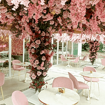 Dış Mekan Yapay Çiçek Dekorasyonu